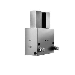 Bilde av lastkontrollventil (motlast-/counterbalance-ventil) med ventilhus, inn-/utløpsporter, pilotstyring og justerskrue for trygg styring av laster og for å hindre løpsk bevegelse.