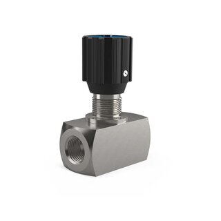 Bilde av hydraulisk strupeventil med justerbar åpning (orifis), håndratt/knott og låsemutter, med inn- og utløpsporter for presis regulering av volumstrøm (eventuelt med omkjøringsretur/ensrettet ventil).