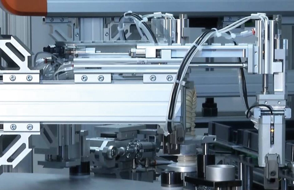 Bilde av Metal Work pneumatikksystem, som brukes til å kontrollere og automatisere industrielle prosesser ved hjelp av trykkluft.