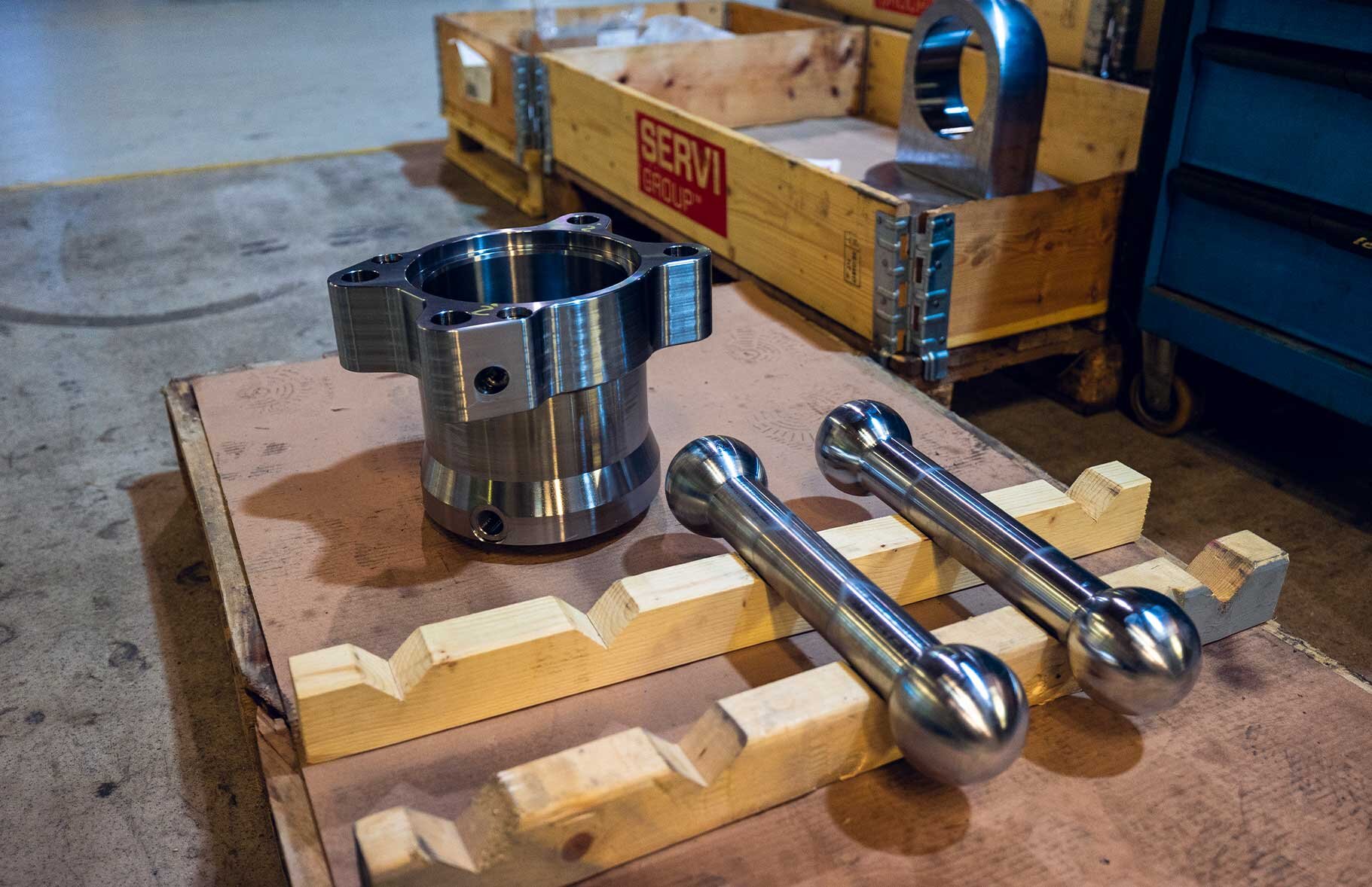 Cylinder tubes to cylinder and cylinder